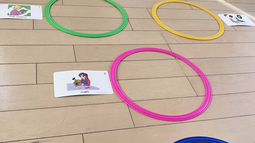 【M513】 Camping Hopscotch